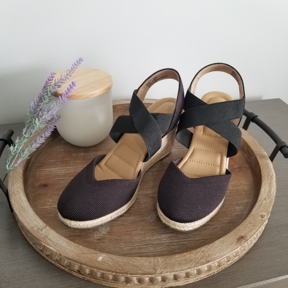 Kelly & Katie Black Espadrille Sandal
